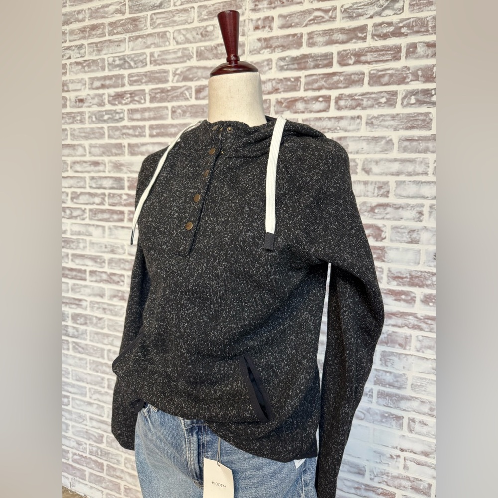 NWT Women’s Hoodie with buttons